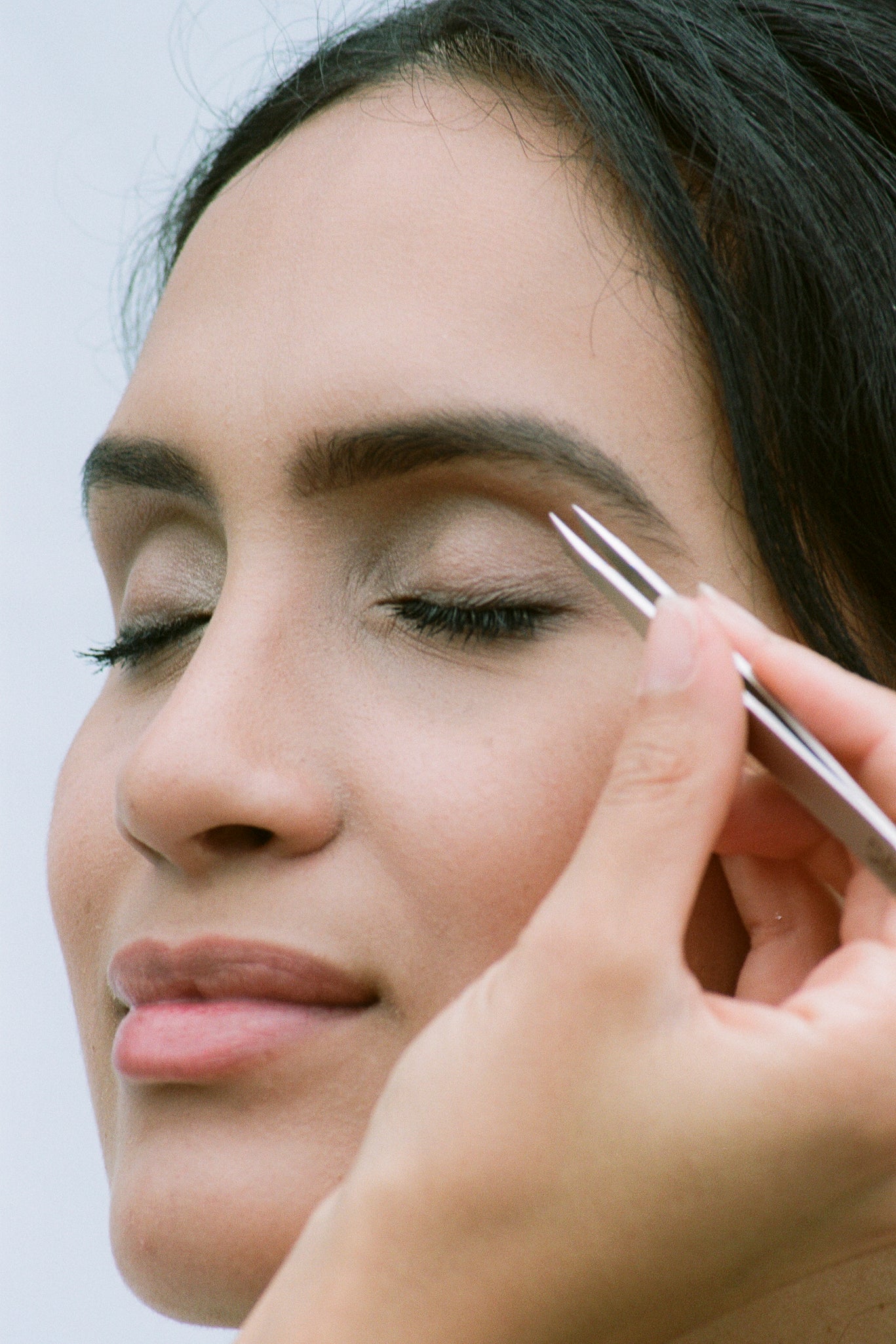 10 X EYEBROW SHAPE, TINT & LIP PACKAGE